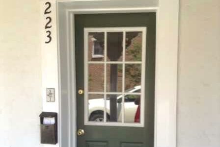 223 Chestnut Street entrance